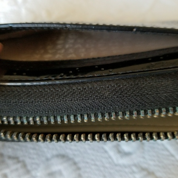 Kate Spade Black Patent Leather Wristlet - Picture 6 of 7